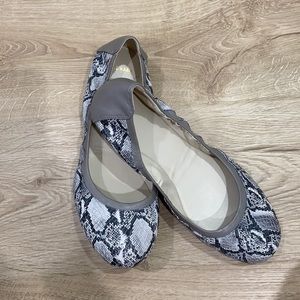Cole Haan snake print leather ballet flats sz 9.5